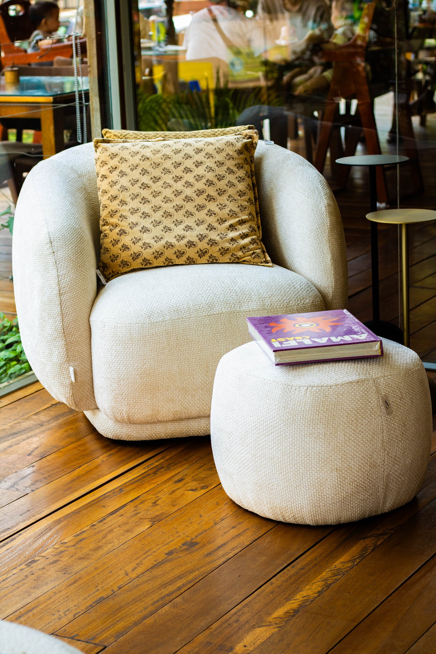 Audry pouffe
