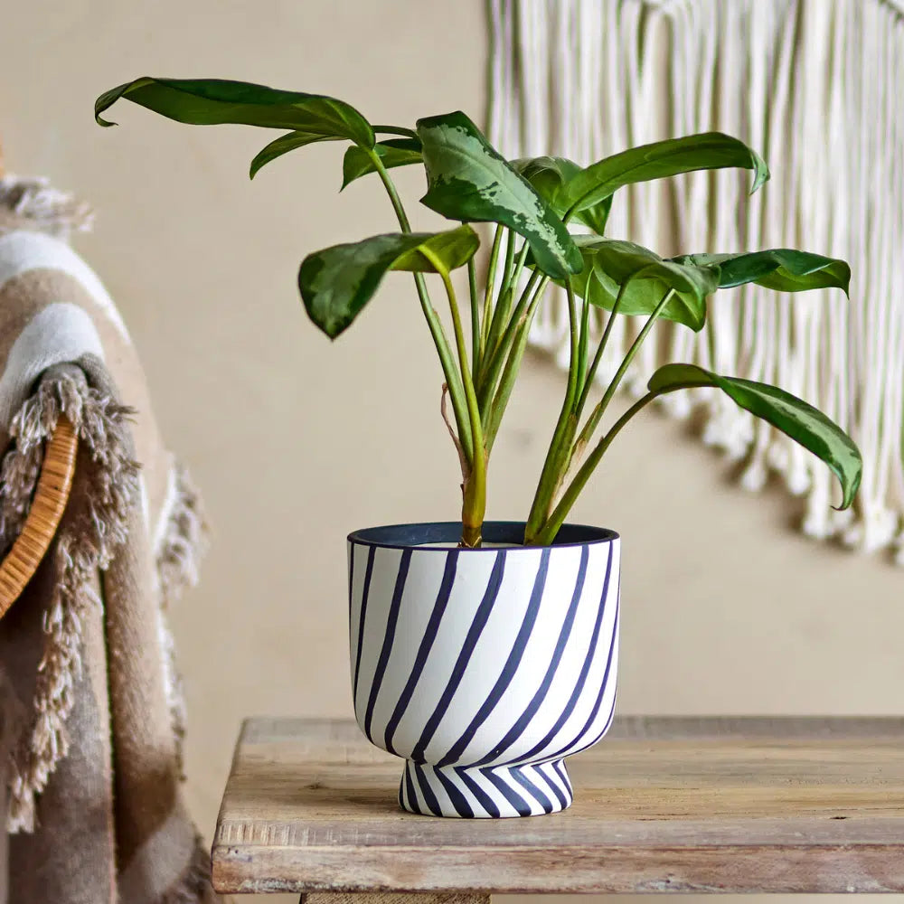Malena Flowerpot, Black, Terracotta