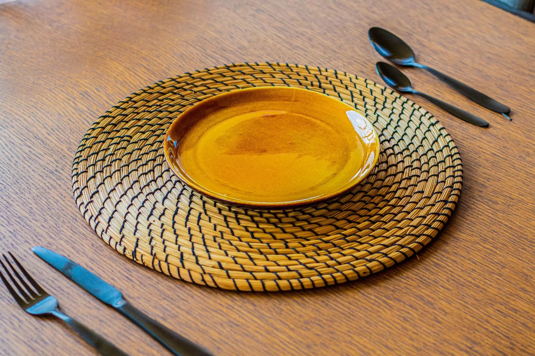 Thea Plate Brown Stoneware