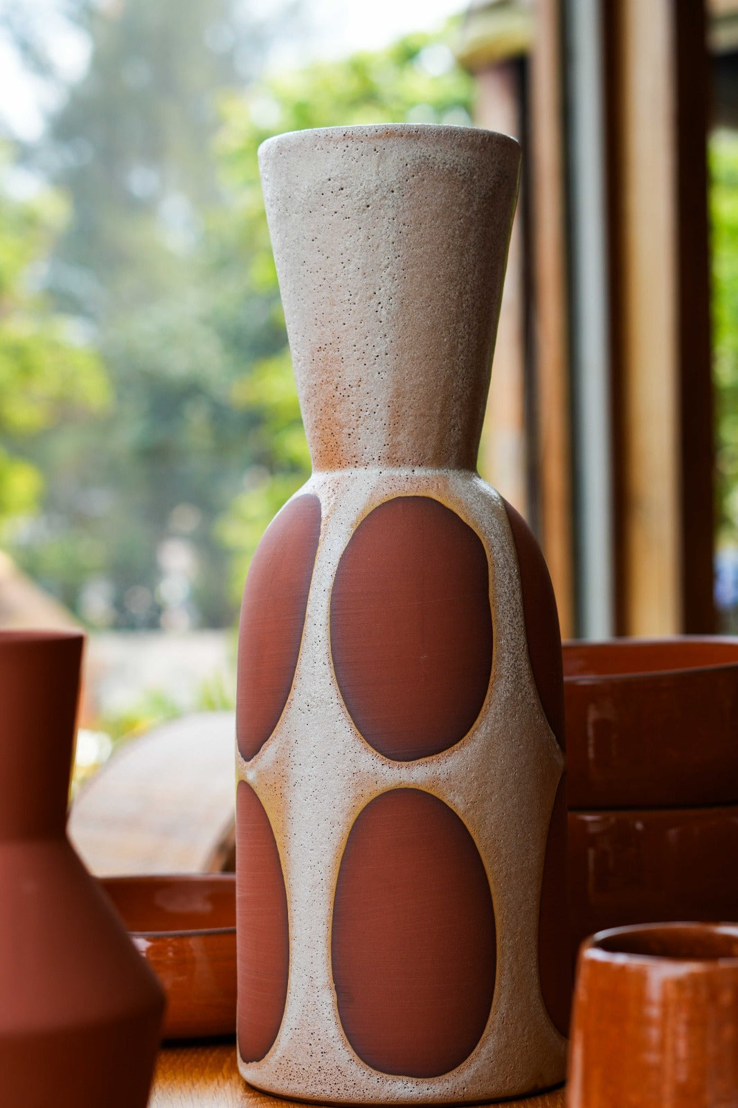 SPOTS VASE
